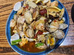 -蚝堡海鲜·威海菜·海肠捞饭·烧烤·亚洲吃蚝公司(幸福门店)