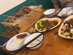 -烤满分·东北烧烤(首经贸店)