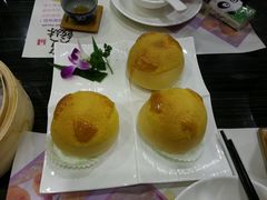 港式菠萝包-虾饺妹·粤式手工点心(水荫路店)