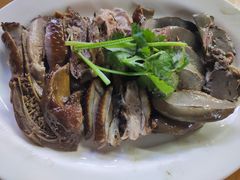 鹅肝拼鹅肉饭-乌文新澄海卤鹅店