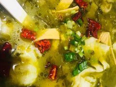 -渝是乎川渝小炒(新世界百货望京店)