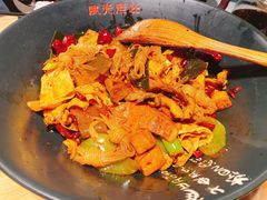 老灶麻辣香锅-风光老灶麻辣香锅(大成路翠微百货店)