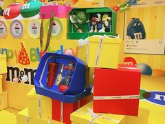 -m豆巧克力世界(上海世茂广场店)