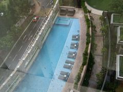 -九龙东皇冠假日酒店室外泳池