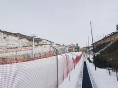 -采薇庄园四季滑雪场