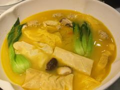 鱼汤老三鲜-老屋印象川菜(马园路店)