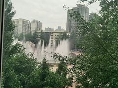 南大门的喷泉-西南交通大学(九里校区)