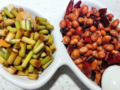 花生拼蒜苔-福茂源横山铁锅羊肉(凤城四路店)