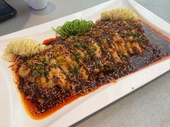 -有红鸡毛店·川菜(建设路店)