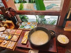 -银米·云南传统过桥米线(双廊黑金冠店)