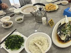 -银峰农庄·特色烧鸡·鲜无花果浸鸡