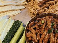 -魏铭鱼头捞饭(晋阳路店)