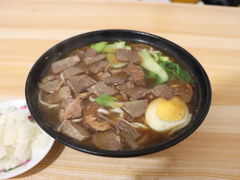 牛肉面-东记肉骨茶(南阳路店)