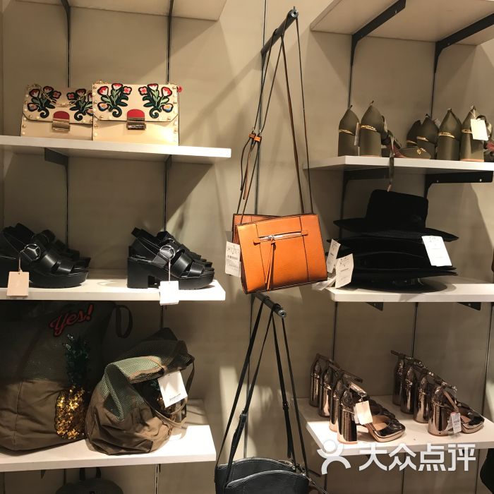 stradivarius(蓝色港湾店)-图片-北京购物-大众点评网