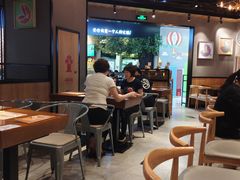 大堂-渝是乎川渝小炒(新世界百货望京店)
