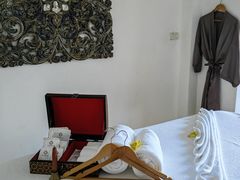 -绿洲水疗馆(卡塔店)