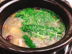 -濠轩阁特色生蚝火锅(水湾路店)
