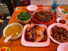 -朱大嘴肥肠血旺(福字街店)