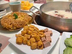 -洪氏嗨捞·猪肚鸡火锅(阳光天地店)
