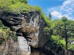 -梭布垭石林景区