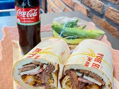 -Bánh Mì Huynh Hoa