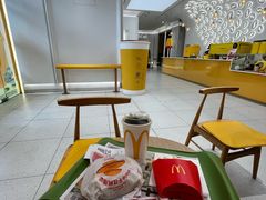 -麦当劳(徐汇漕溪北路百脑汇店)