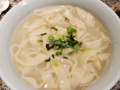 鱼汤手擀面-南京大牌档(香港广场店)