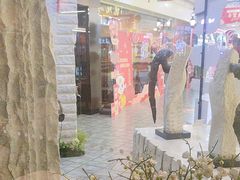 -松雷何所有(中央大街店)