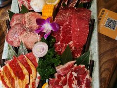 黑牛六拼-明洞阿姨·韩式酱蟹烤肉·创意料理(三元桥店)