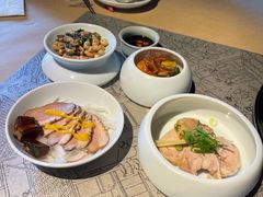 -穹六人间 people 6(岳阳路店)
