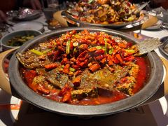 -鸣记脆皮烤鱼·海鲜烤鱼(三八广场店)