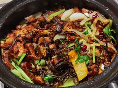 招牌茶树菇鸡煲-清真巴爷香辣鸡煲(秦州店)