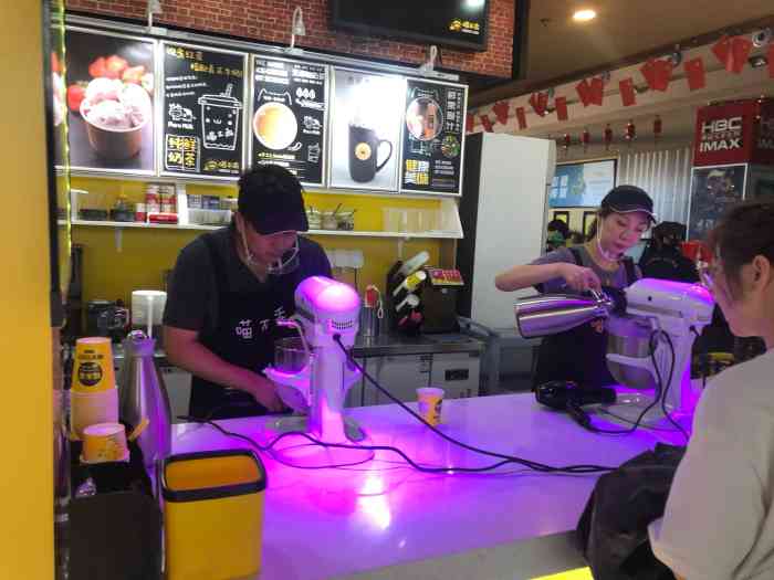 昨天和女朋友来到角门东这个银泰百货看电影-大众点评