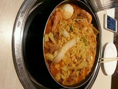 -三清洞摩西韩式年糕火锅(威高广场店)
