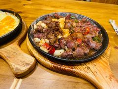 -老东镇啤酒屋海鲜加工·蒸汽海鲜·海鲜烧烤(台东店)