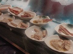 -雍容荟帝王蟹活龙虾展台自助(IFS黑金店)