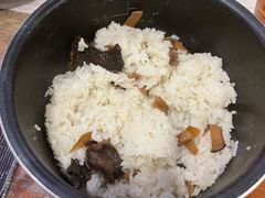 耗牛干巴野菌焖饭-滇越乘象云南餐厅(豆各庄店)