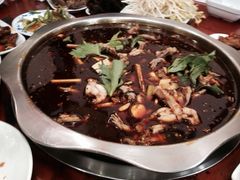 美蛙罗非鱼-刘胖娃鱼庄·特色肥肠鱼(杨家坪店)