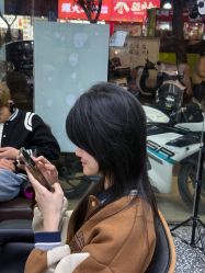 -藤野造型专业烫染接发