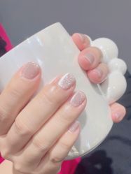 -悦指间美甲美睫