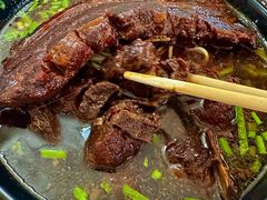 -小龙大肉面馆