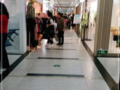 -广州白马服装市场