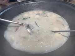 -陈大锅·岳阳鱼馆·地道岳阳菜(美食街店)