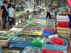 -霞涌市场海鲜摆卖区