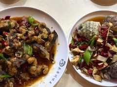 -三亚火车头万人海鲜广场