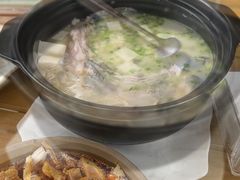 -土砂锅生态山庄·非遗砂锅雅鱼