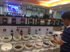 自助调料区-呷哺呷哺(哈尔滨红博购物广场店)