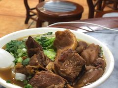 牛腩猪肠河粉-珍珍小食店(西华路店)