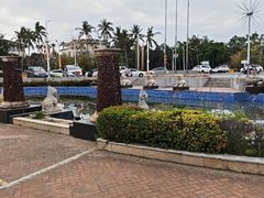 -亚龙湾亚泰商业街