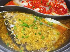-阿瓦山寨·湘菜现炒·剁椒鱼头王(咸阳总店)